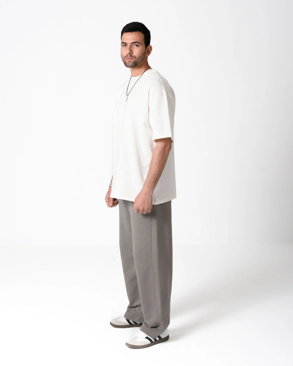 Oversized white T-shirt